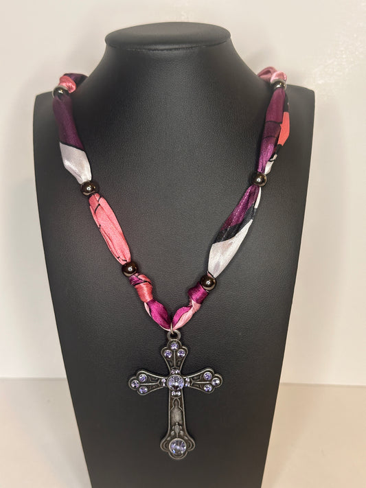 Berry Scarf Necklace