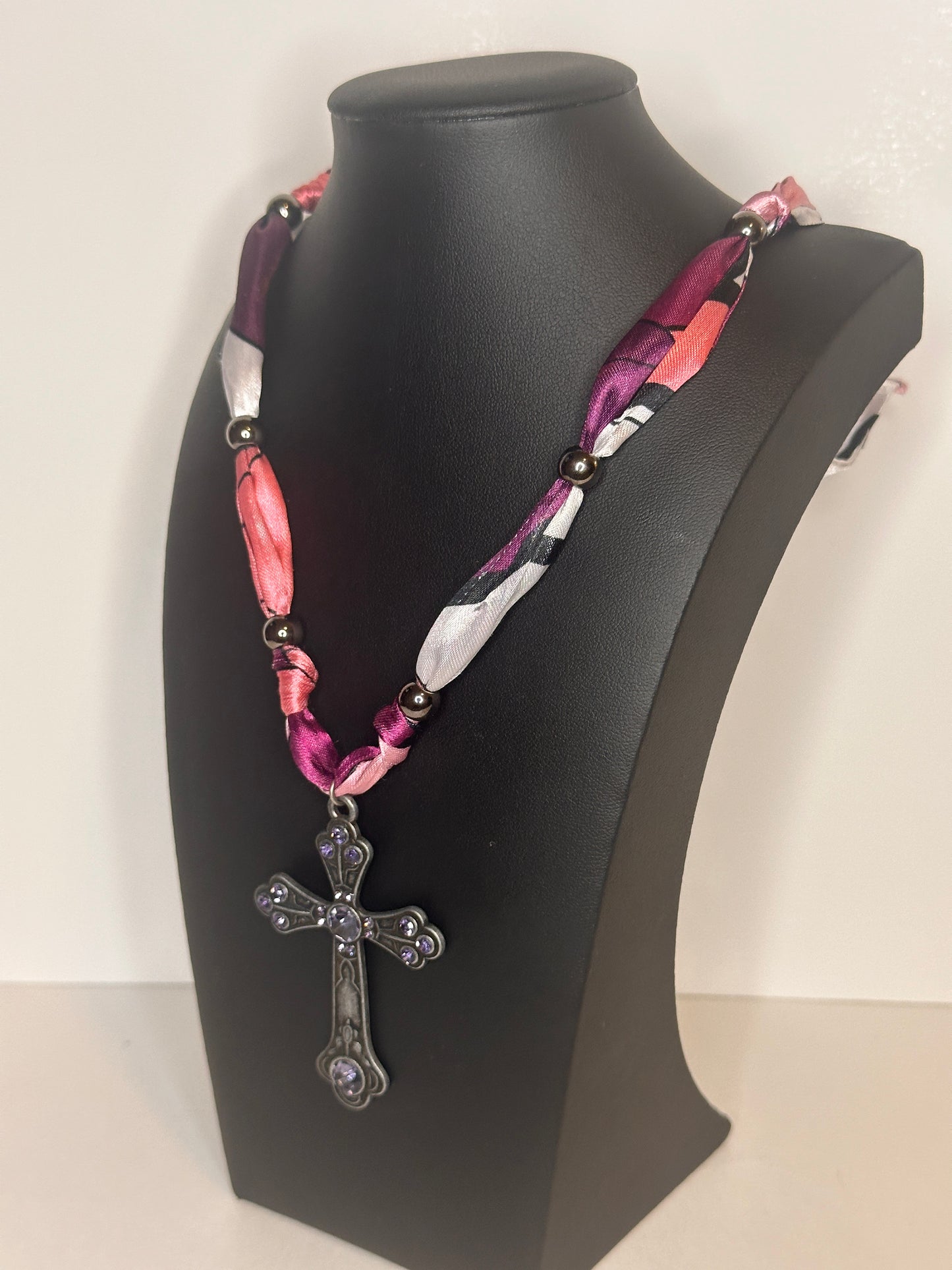 Berry Scarf Necklace