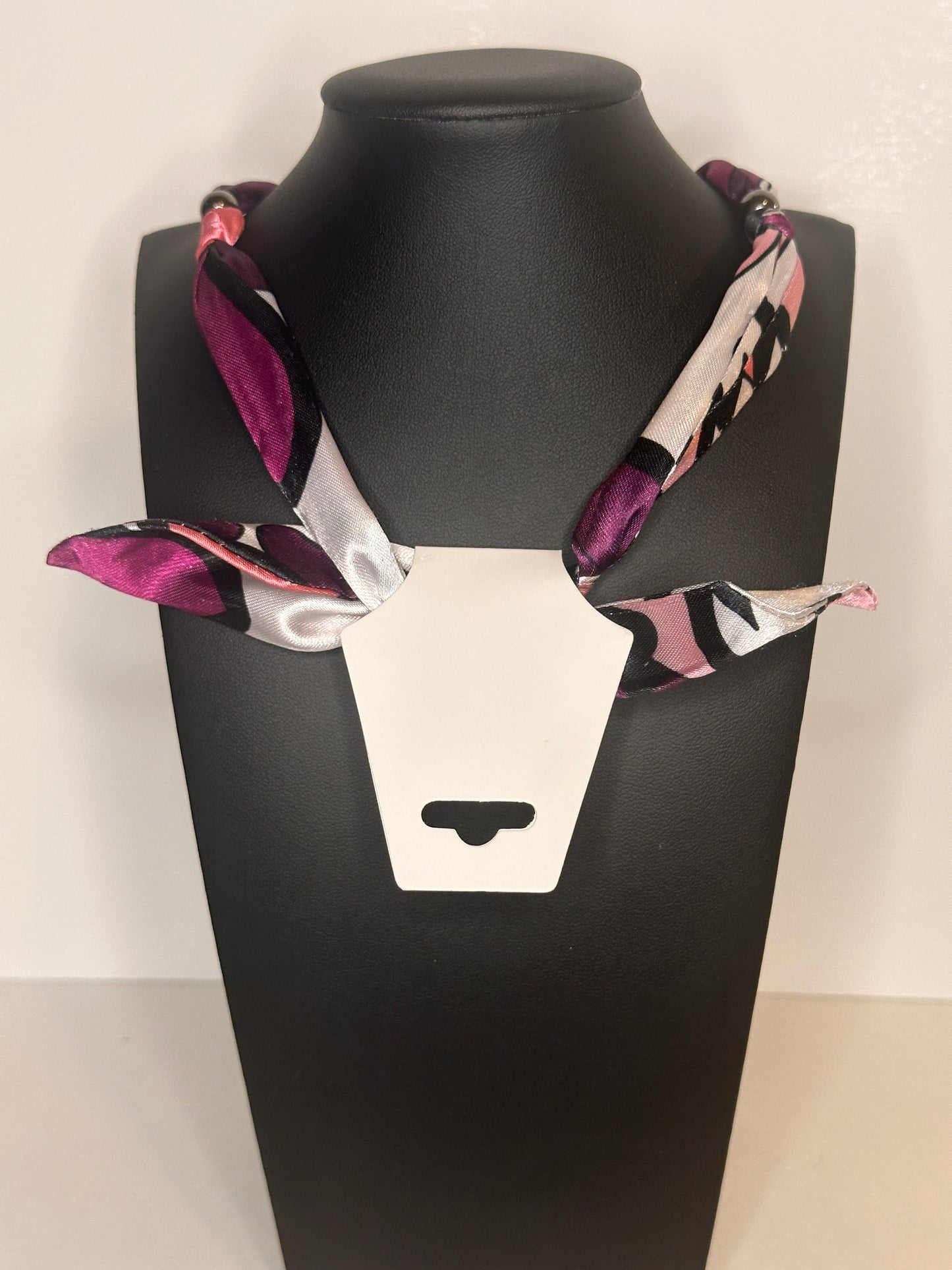 Berry Scarf Necklace